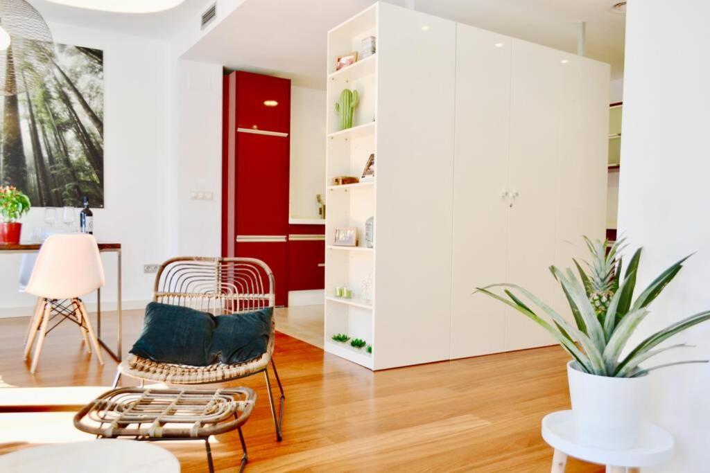 Hola Valencia - Holiday Apartments מראה חיצוני תמונה